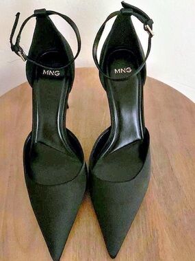 Mango Black Pointed Ankle-Strap Pumps with Slim Heel